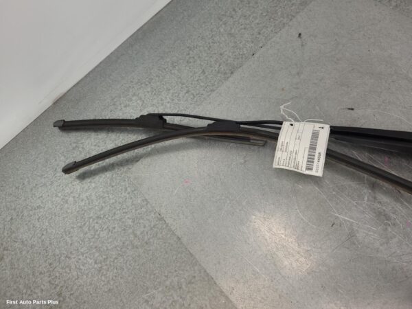 2023 LDV DELIVER 9 Wiper Arm