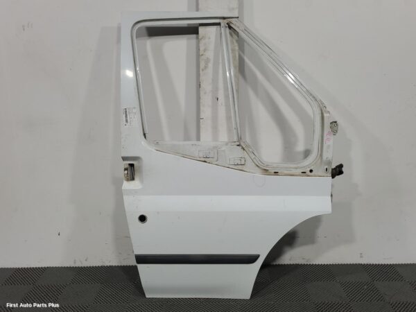 2012 FORD TRANSIT Right Front Door