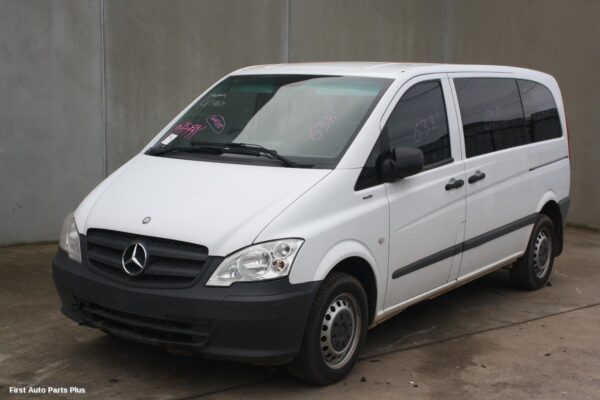 2013 MERCEDES VITO Oil Pan/Sump