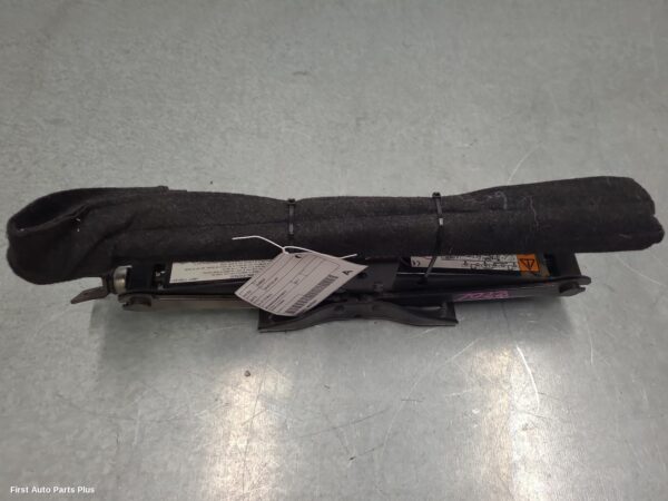2017 FORD EVEREST Jack/Tool Kit
