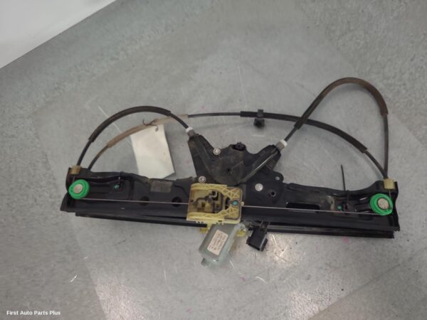 2017 FORD RANGER Right Front Window Reg/Motor