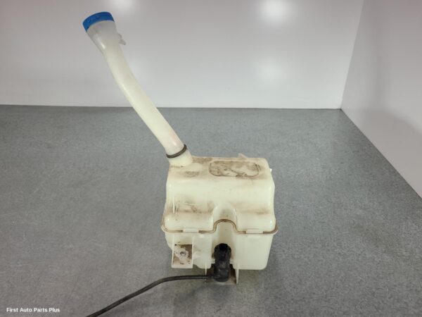 2023 LDV DELIVER 9 Washer Bottle