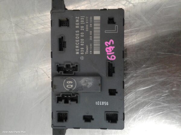 2005 MERCEDES VITO Ecu