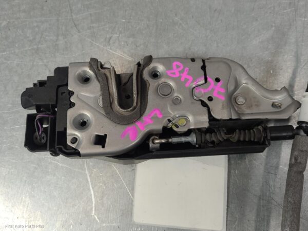 2016 MERCEDES VITO Door/Boot/Gate Lock