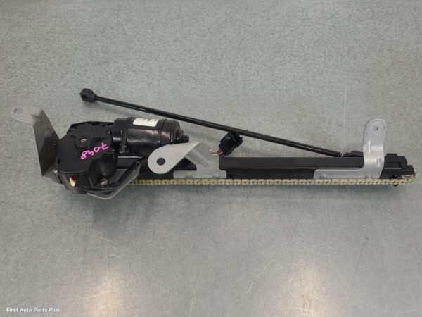2016 MERCEDES VITO Hatch Strut