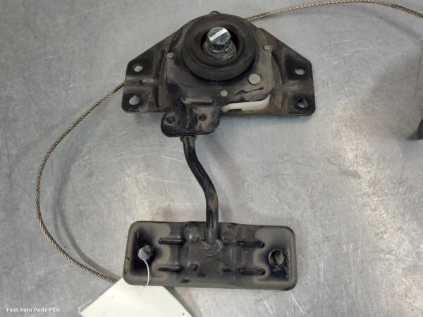 2022 LDV DELIVER 9 Spare Wheel Winch