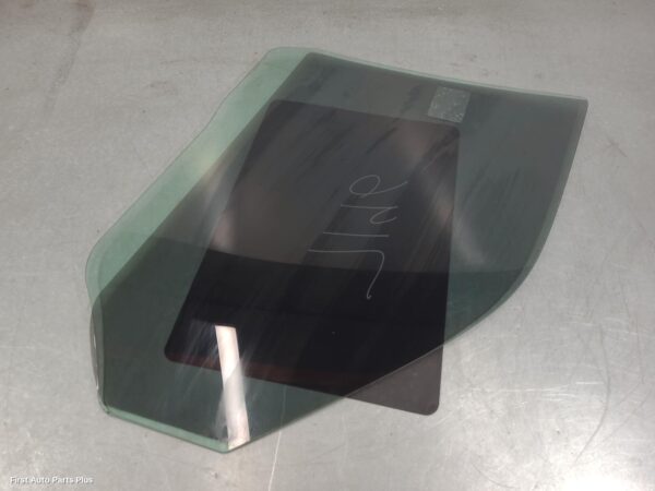 2021 VOLKSWAGEN TRANSPORTER Left Front Door Window