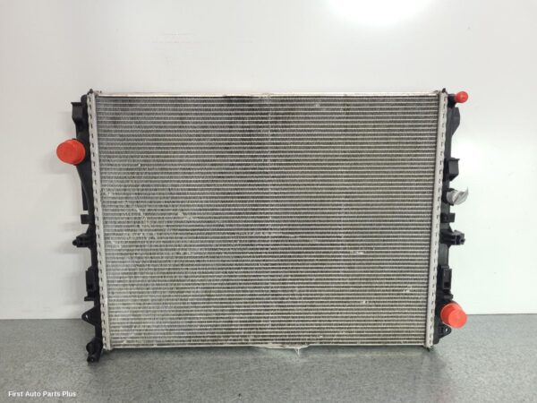 2023 MERCEDES VITO Radiator