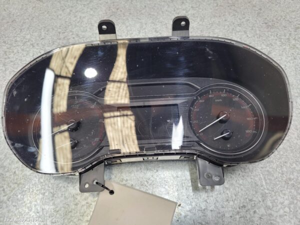 2021 LDV DELIVER 9 Instrument Cluster
