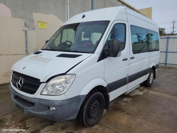 2012 MERCEDES SPRINTER Right Rear 1/4 Door Glass