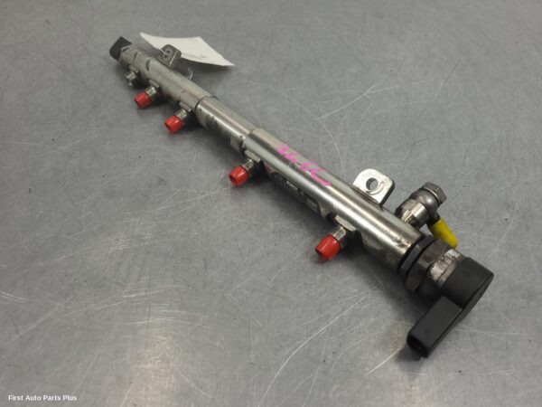 2007 MERCEDES SPRINTER Injection Rail