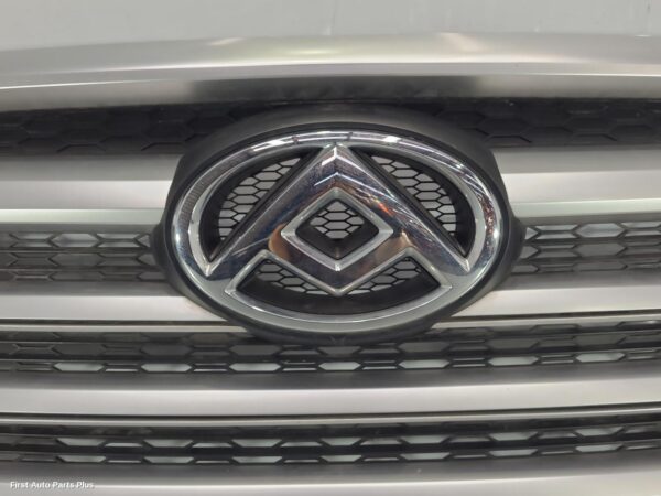 2021 LDV DELIVER 9 Grille