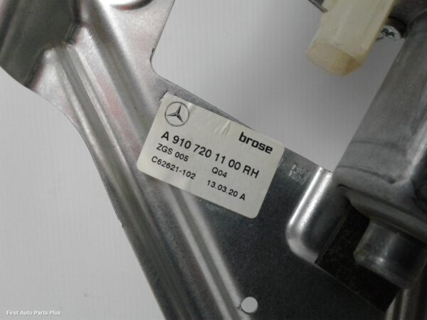 2020 MERCEDES SPRINTER Right Front Window Reg/Motor