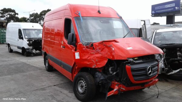 2019 MERCEDES SPRINTER REVERSE_CAMERA