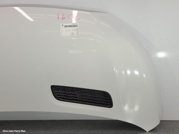 2024 LDV DELIVER 9 Bonnet