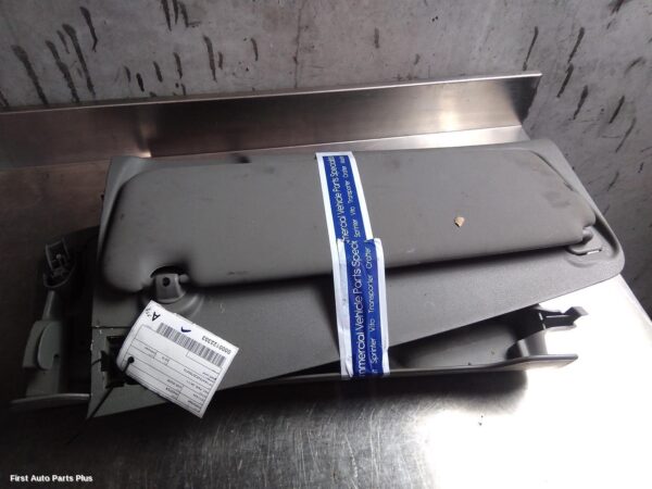2018 RENAULT MASTER Sunvisor
