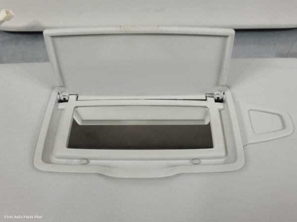 2017 MERCEDES VITO Sunvisor