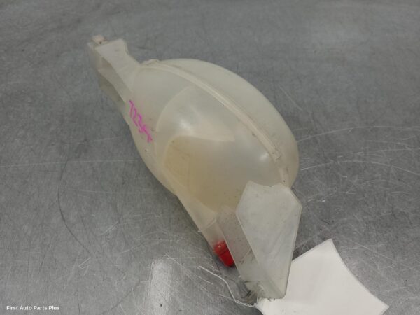 2016 RENAULT MASTER Overflow Bottle