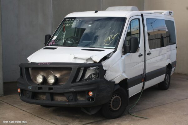 2015 MERCEDES SPRINTER Door/Boot/Gate Lock