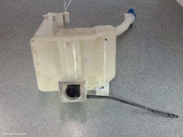 2023 LDV DELIVER 9 Washer Bottle