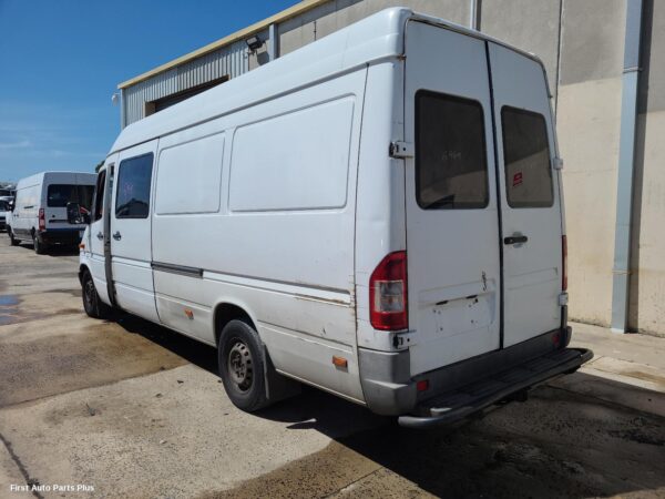2004 MERCEDES SPRINTER A/C Compressor
