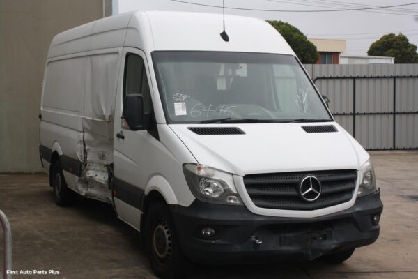 2017 MERCEDES SPRINTER Left Front Window Reg/Motor
