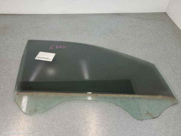 2018 MAZDA BT50 Right Front Door Window