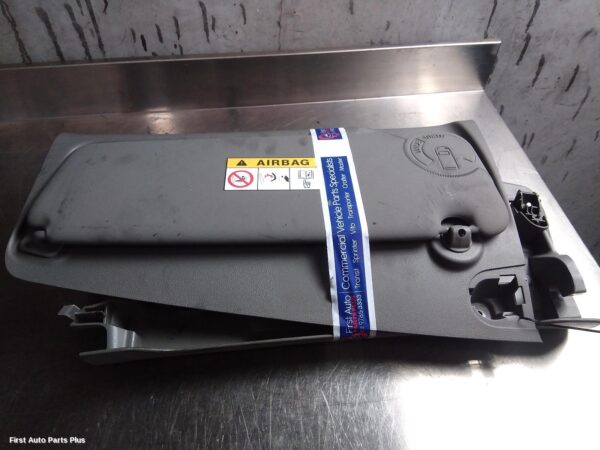 2018 RENAULT MASTER Sunvisor