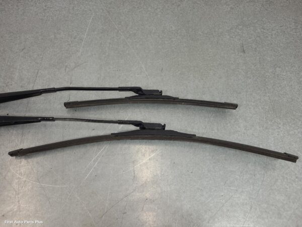 2017 FORD EVEREST Wiper Arm