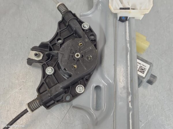 2023 FORD F SERIES Right Front Window Reg/Motor