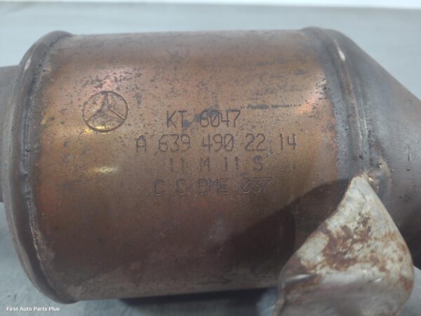2012 MERCEDES VITO Catalytic Converter