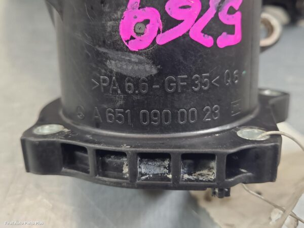 2011 MERCEDES VITO Manifold