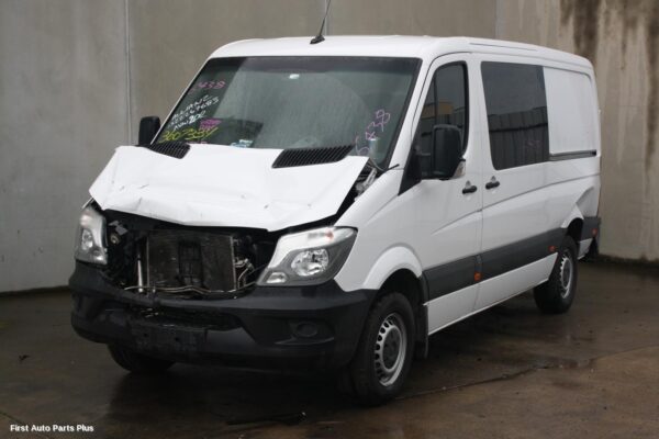 2017 MERCEDES SPRINTER Antenna
