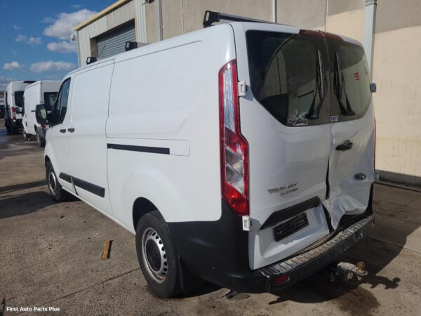 2022 FORD TRANSIT CUSTOM High Level Stoplight