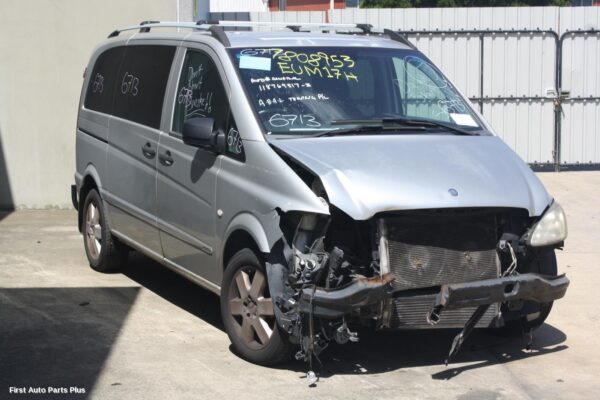 2010 MERCEDES VITO Left Taillight