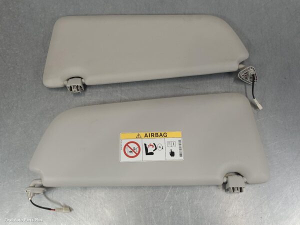 2017 MERCEDES VITO Sunvisor