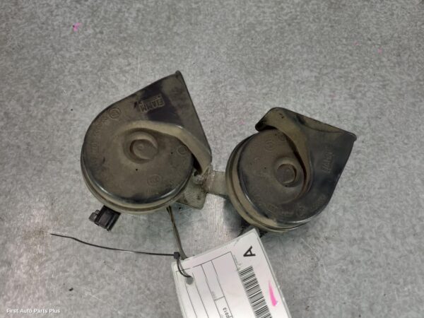 2013 FORD TRANSIT Horn