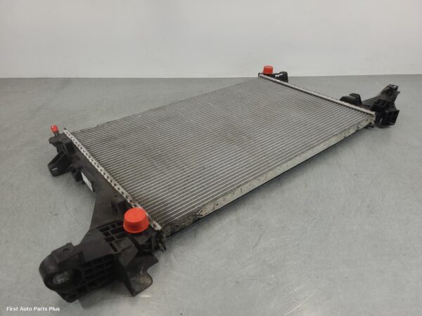 2015 RENAULT MASTER Radiator