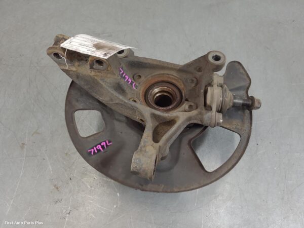 2020 VOLKSWAGEN CRAFTER Left Front Hub Assembly