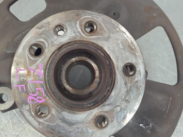 2020 VOLKSWAGEN CRAFTER Left Front Hub Assembly