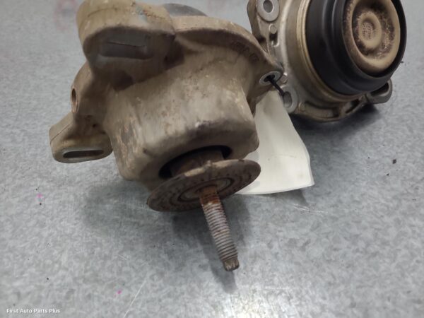 2015 FORD TRANSIT Mount