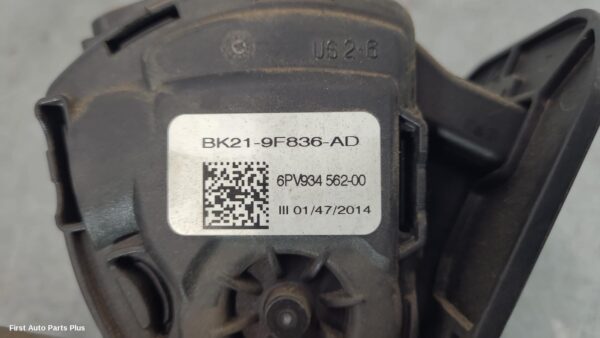 2015 FORD TRANSIT Pedal Assembly