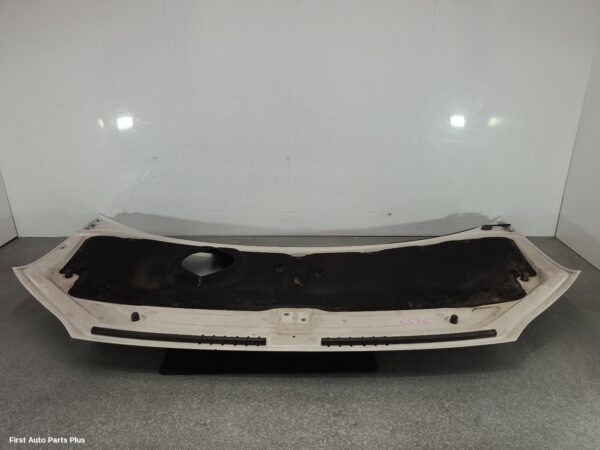 2019 VOLKSWAGEN CRAFTER Bonnet