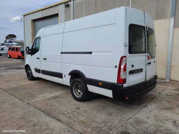 2016 RENAULT MASTER Bonnet Release