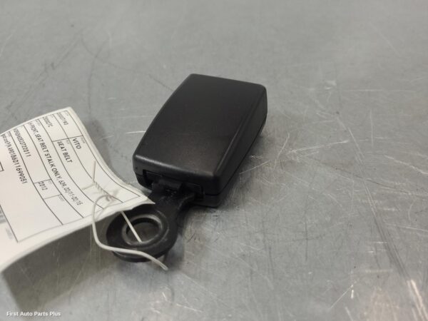 2012 MERCEDES VITO Seatbelt/Stalk