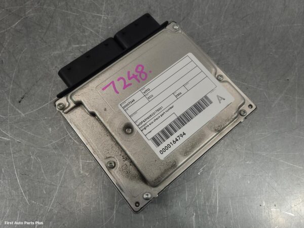 2006 MERCEDES VITO Ecu