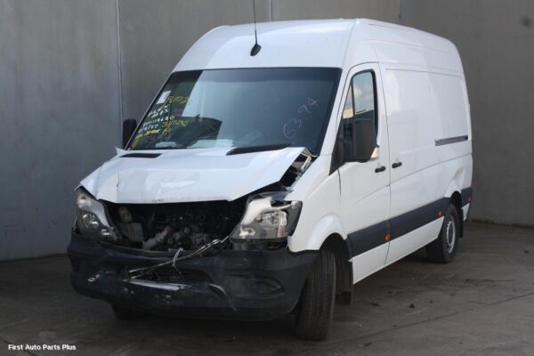 2018 MERCEDES SPRINTER Antenna