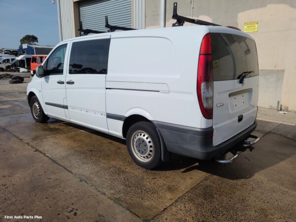 2008 MERCEDES VITO Carpet