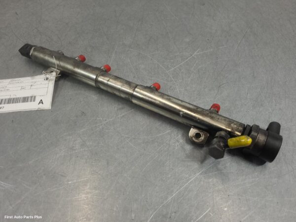 2007 MERCEDES SPRINTER Injection Rail
