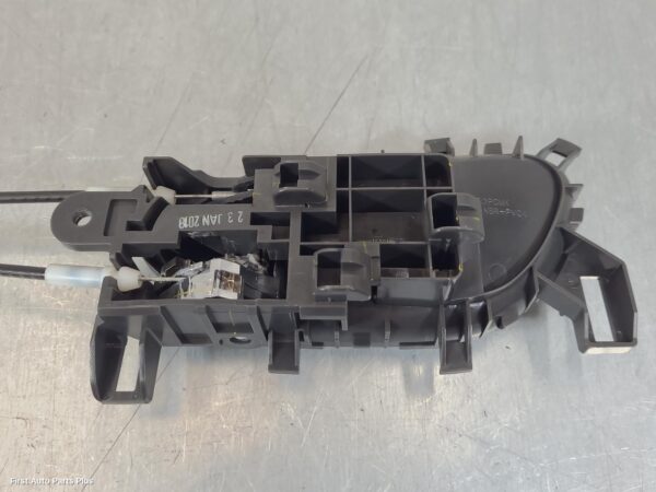 2018 NISSAN NAVARA Door/Boot/Gate Lock